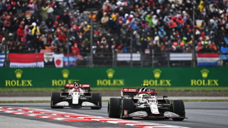 ジョビナッツィ、F1トルコGPでチームオーダー無視