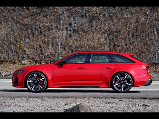 Audi RS 6 Avant [2021] 003