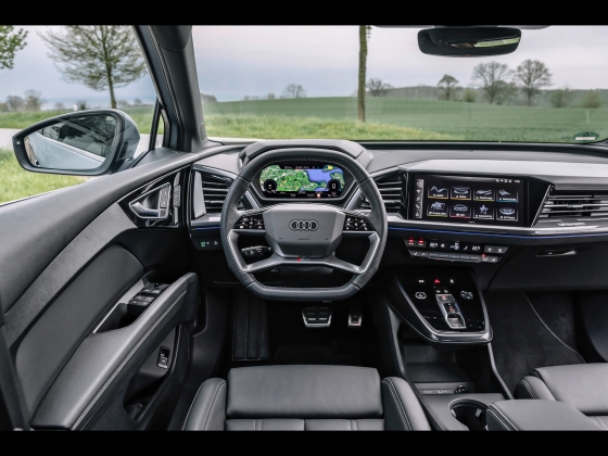 Audi Q4 Sportback e-tron S line [2021] 004