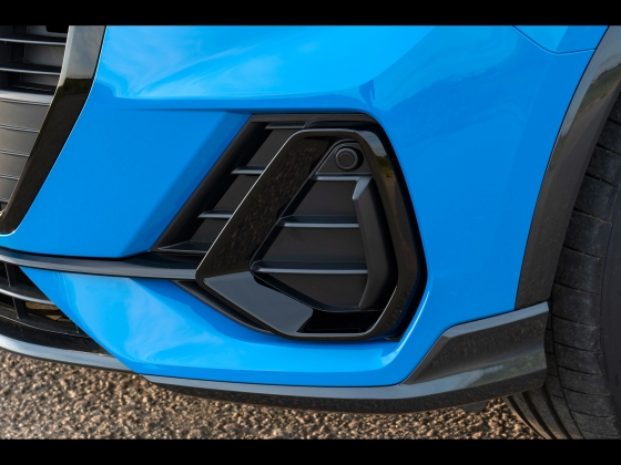 Audi Q3 45 TFSI e Black Edition [2021] 005
