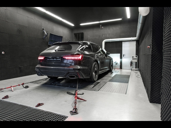 mcchip-dkr Audi RS 6 Avant [2021] 002
