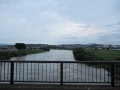 210816隠元橋から増水した宇治川を望む