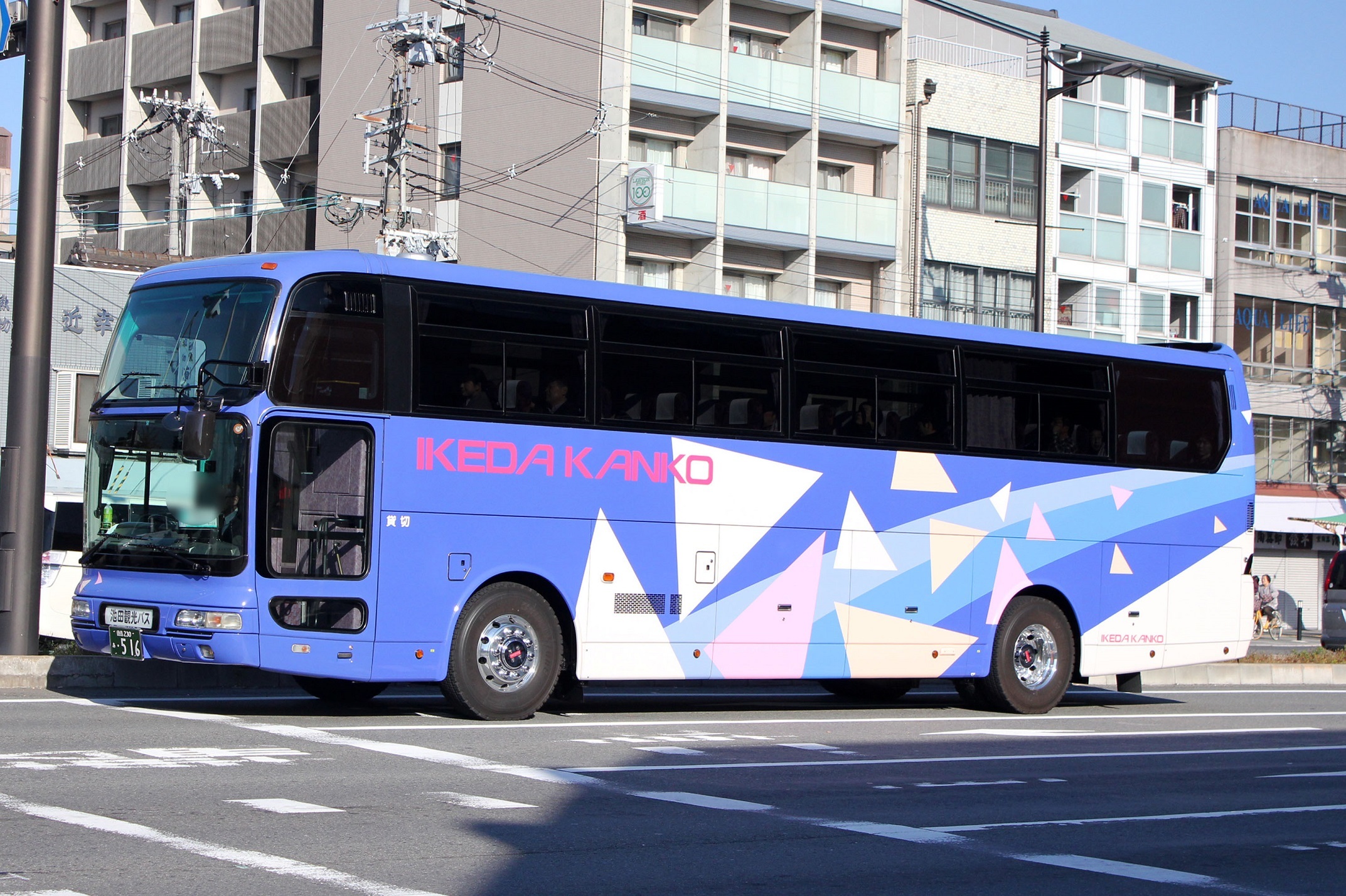 池田観光バス あ516