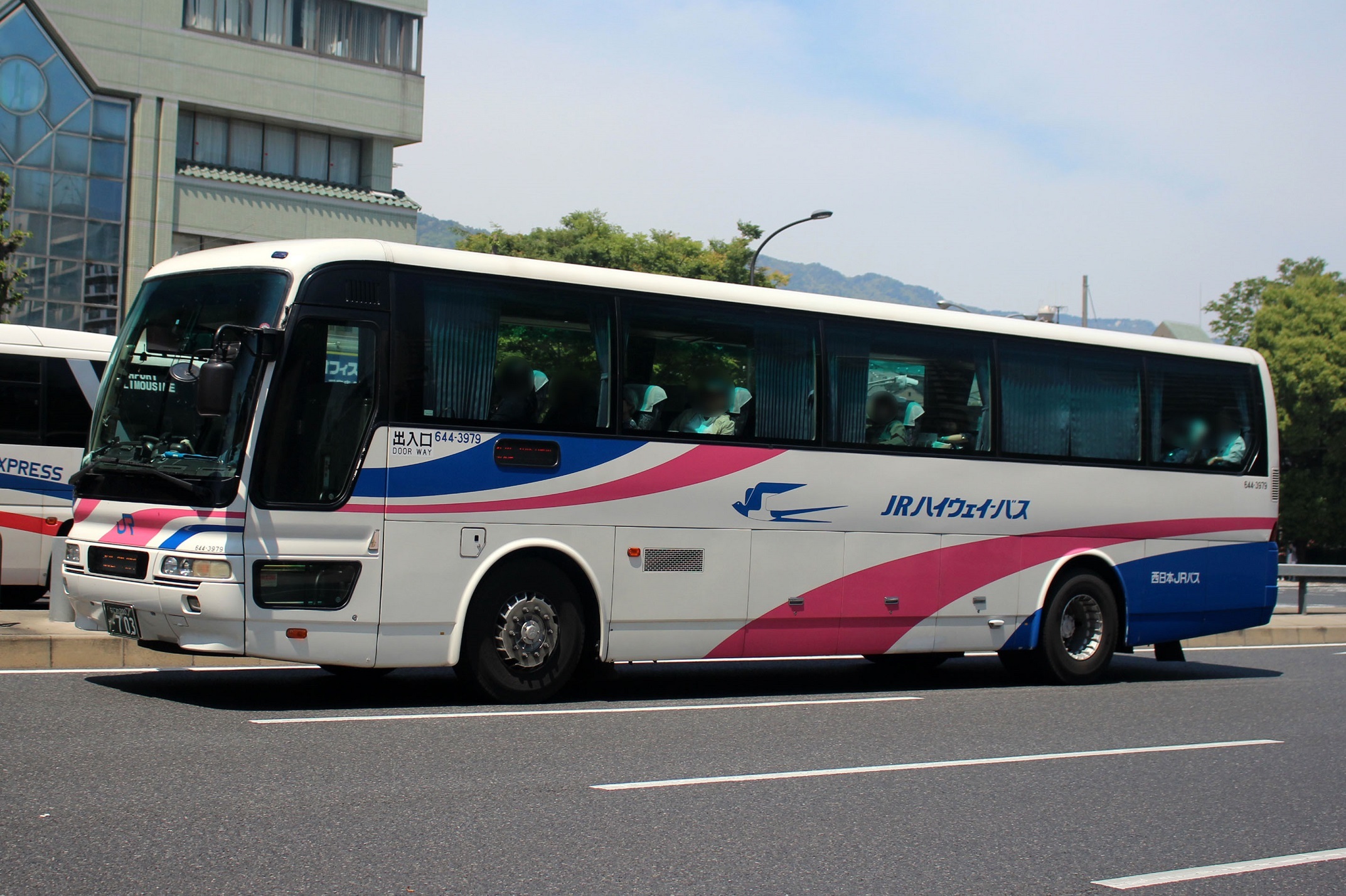 西日本JRバス 644-3979