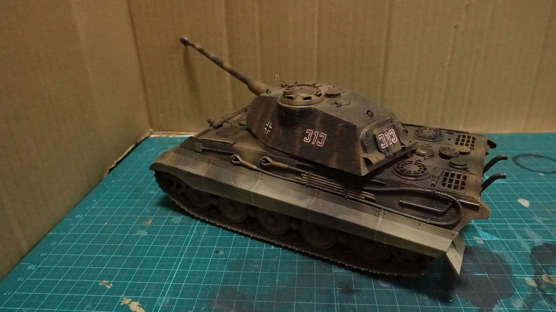 タミヤのミリタリーミニチュアシリーズ  No.169 ドイツ 重戦車キングタイガー(ポルシェ砲塔) その１