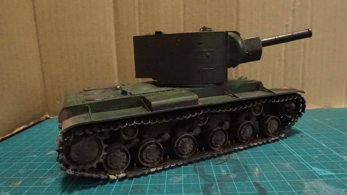 トランペッター ソ連軍 KV-2重戦車 その６