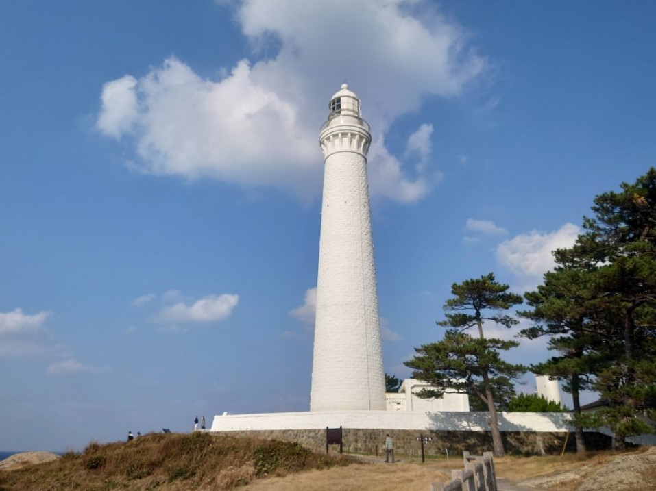 「出雲日御碕灯台(島根県出雲市)」石造り灯台では日本一の高さ！らせん階段で展望台に上がれます