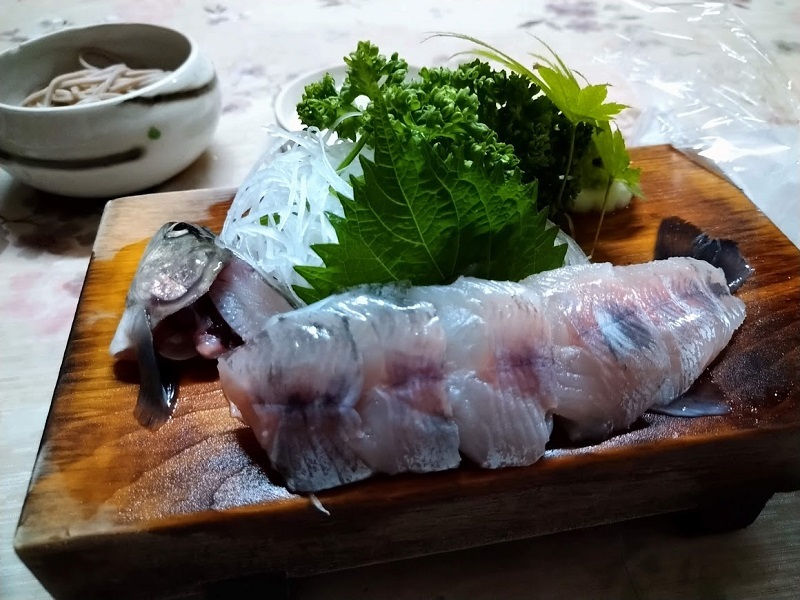 夕食＿岩魚刺身
