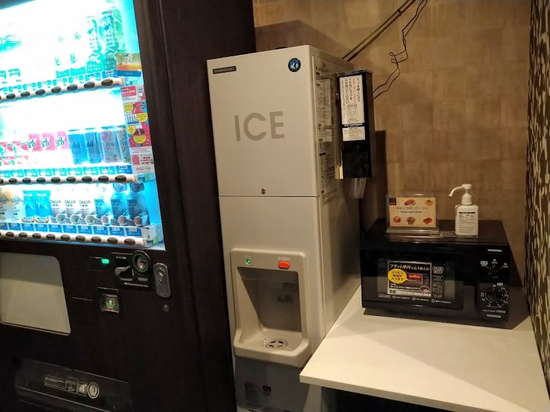 自販機、製氷機、電子レンジ